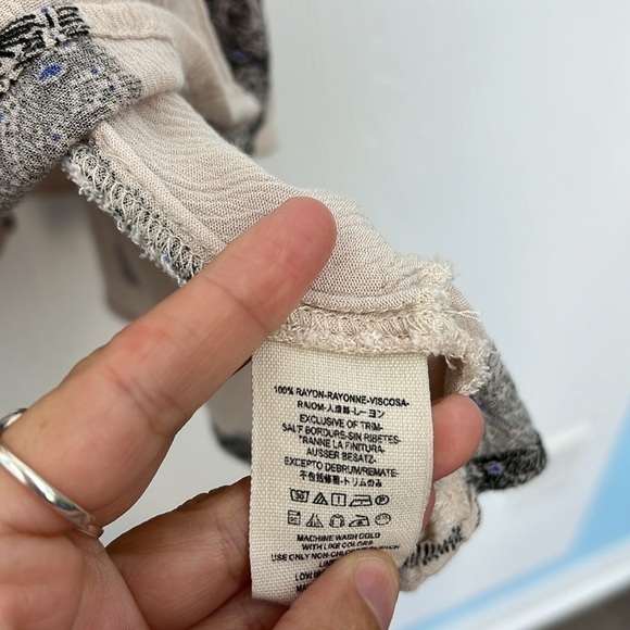 Free People - Tree Swing Medallion Design Pattern Sleeveless Flowy Tunic Size M - Picture 9 of 11